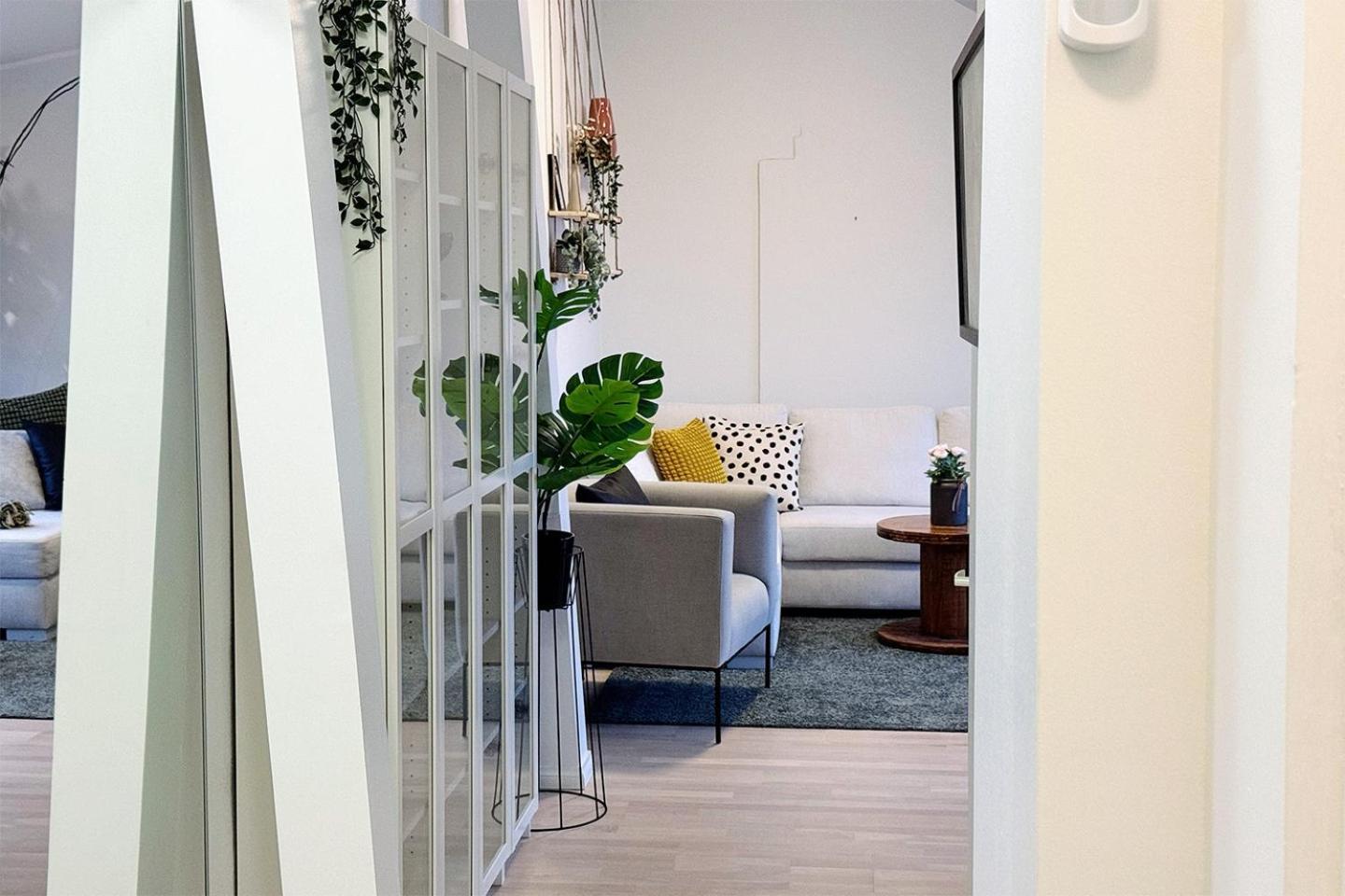 Skyroom - Sauna, Family-friendly & Skyline Views Appartement *